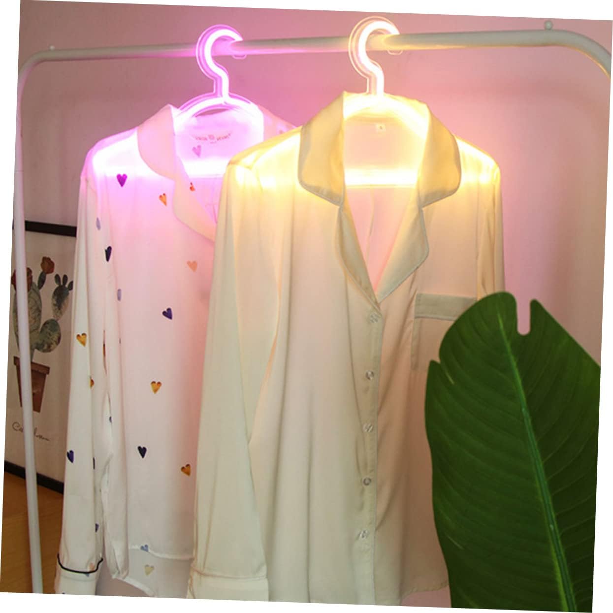 (2+1 Gratis) - Neon-Kleiderbügel (3 Stück) - Bringen Sie Ihre Kleidung mit jedem Aufhängen zum Leuchten!