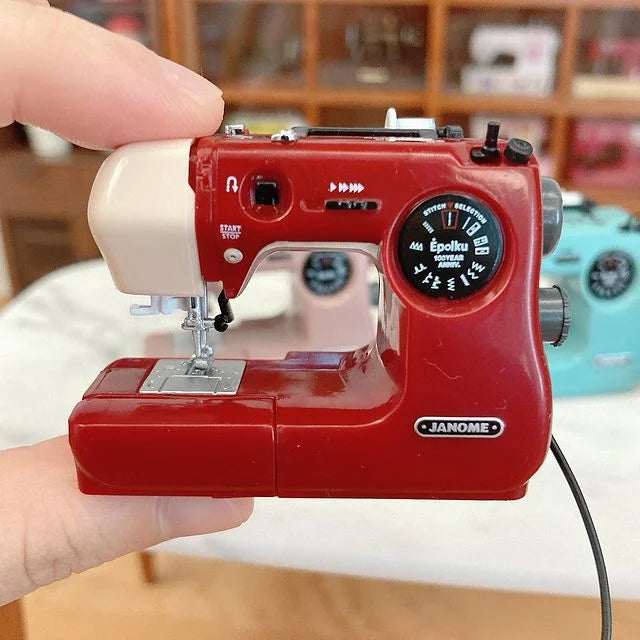 Mini SewingMachine - Mit dieser winzigen Nähmaschine wird jeder Raum zum Leben erweckt!