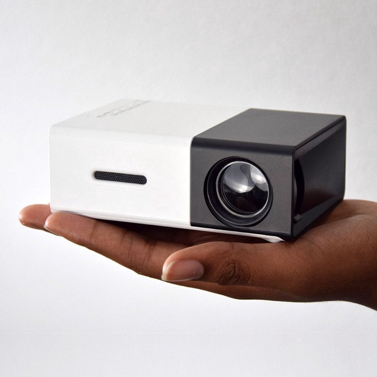 Magic Beamer Pro 3.0 - Hol dir dein eigenes Kino nach Hause!