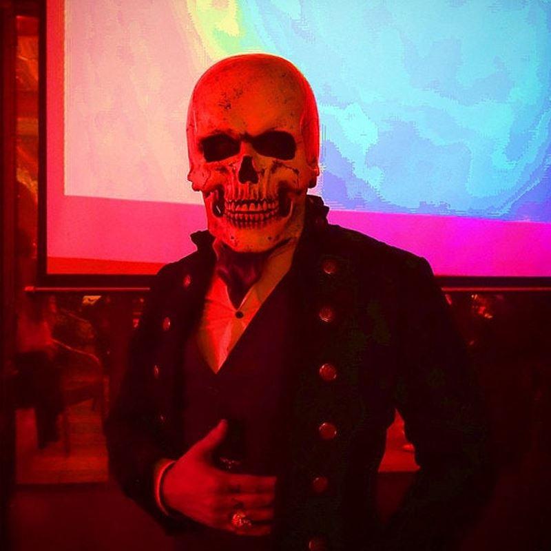 Skelett Maske - Damit hast du das gruseligste Gesicht der Welt!