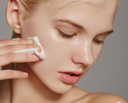 Goldstaub Serum — Entfessle Deinen Strahlend-Jungen Teint Ohne Kompromisse