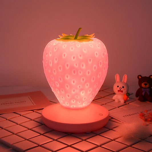 (50% Rabatt) - CuteStrawberry™ - USB-Nachtlampe - Machen Sie es sich im Bett bequem und gemütlich!