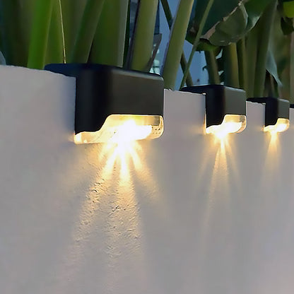 PowerLuma Solarlichter — Sichere und stilvolle Lichtmagie für Deine Terrasse bei Nacht