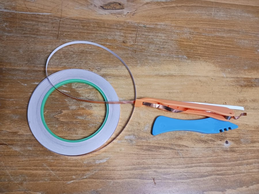 FoilMaster™ — Meistere jede Kante mit Leichtigkeit und glänzender Perfektion