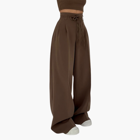 Kickflare Hose™ — Schlank, stressfrei und immer beweglich im Alltag