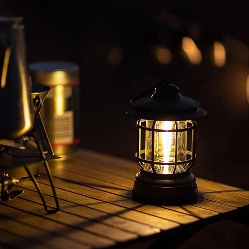 LumoForge — Stilvolles Retro-Licht, das dich sicher und strahlend durch jede Nacht begleitet