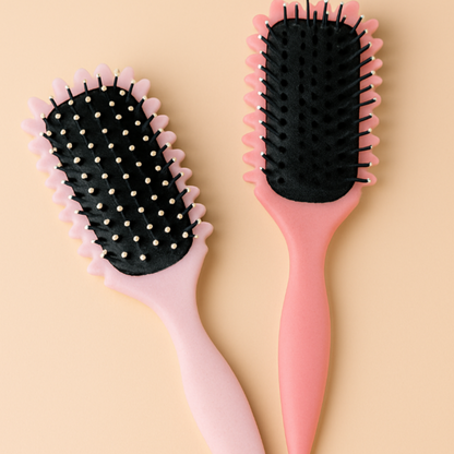CurlSavvy Styling Brush — Schmerzfrei zu glänzenden, lebendigen Locken, die dich verzaubern