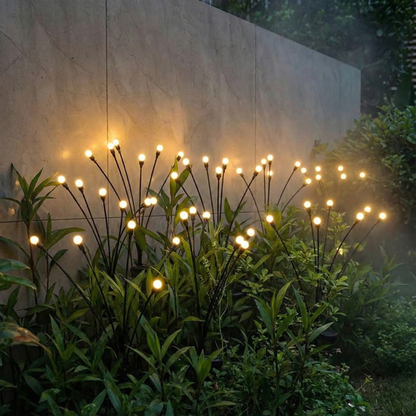 GlowFlick™ — Verzaubere Deinen Garten mit magischem, automatischem Licht, das begeistert und entspannt