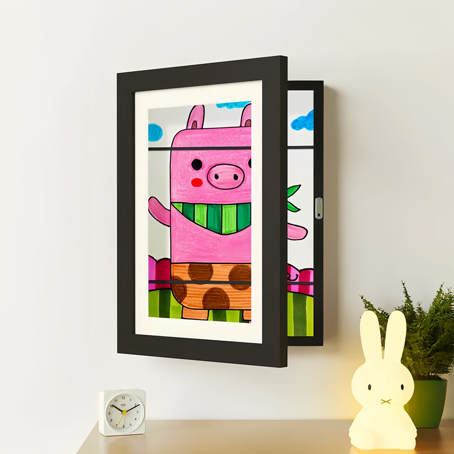 FrameNest™ — Bewahre die unvergesslichen Meisterwerke deiner Kinder sicher und zeige ihre strahlende Kreativität täglich stolz an deiner Wand!