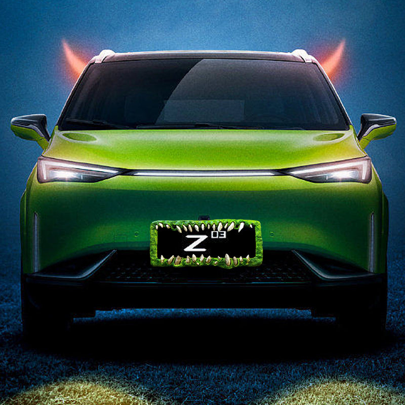 GrimmGlow — Verwandelt Dein Fahrzeug in den strahlenden Star jeder Halloween-Feier!