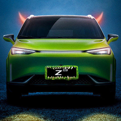 GrimmGlow — Verwandelt Dein Fahrzeug in den strahlenden Star jeder Halloween-Feier!