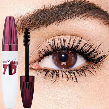 Power-Mascara — Unwiderstehliches Volumen & Schwung, das 24 Stunden lang alle Blicke fesselt